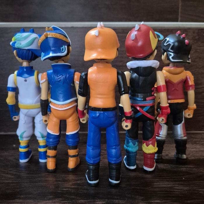 READY Mainan BOBOIBOY GALAXY Action Figure Boboi Boy Monsta Sopan Gentar Beliung Frostfire Pajangan