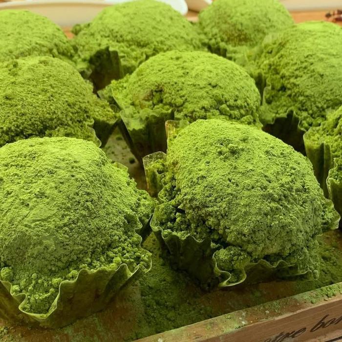 swwf- Tokyo Matcha Cream Sourdough Bun