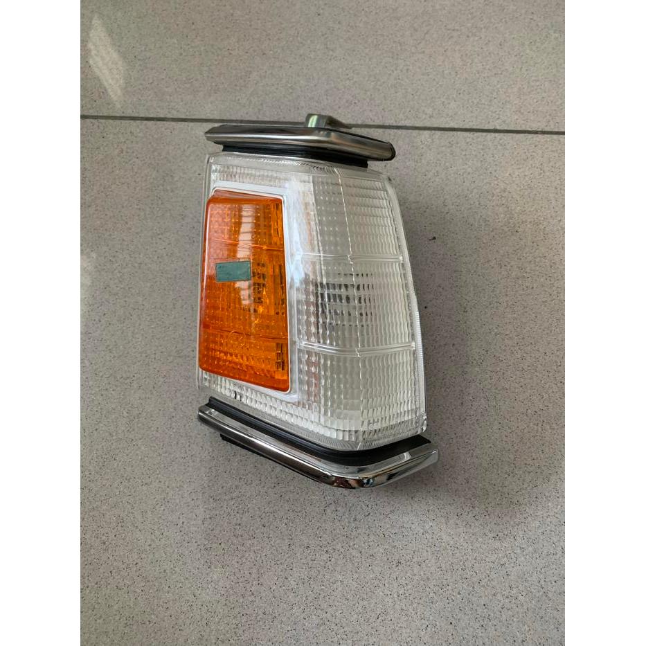 Lampu Sen Sein Kanan Lancer Sl 1981-1982 Orisinil Stanley