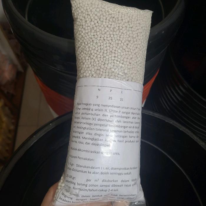 Pupuk Profesional Npk 9 25 25 Repack 1Kg