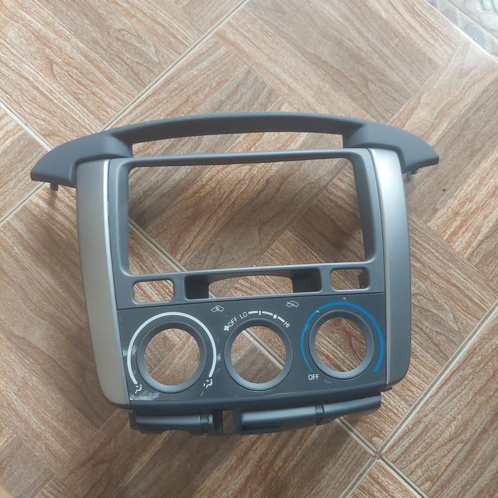 Panel AC Tengah Frame Head Unit Innova 2012 2015 Original