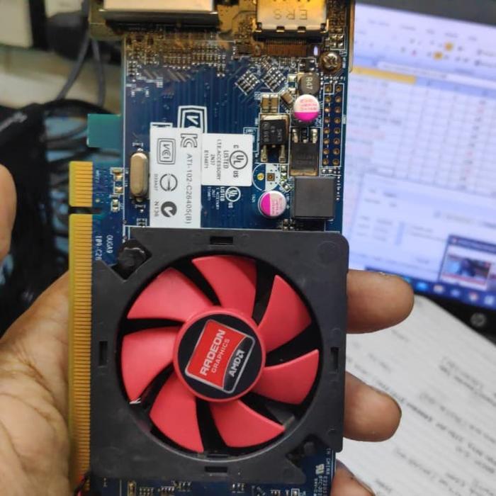 VGA Card AMD Radeon HD 7000 Series 1GB 64 BIT DDR3 MINUS PORT DISPLAY PORT