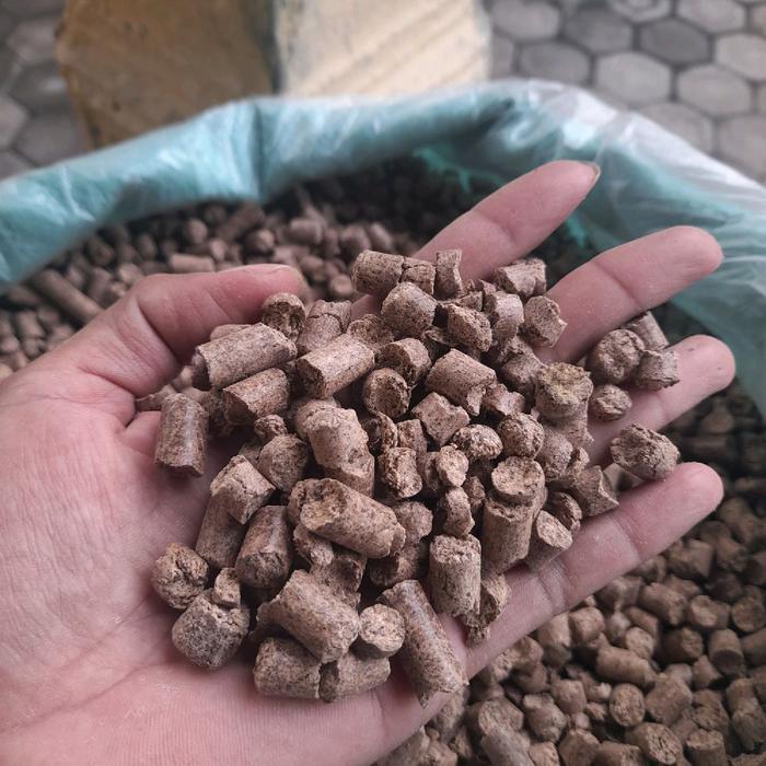 Wilmar Pellet Wilmar untuk Sapi dan Kambing Repack 1 Kg Makanan Hewan Berkualitas Tinggi