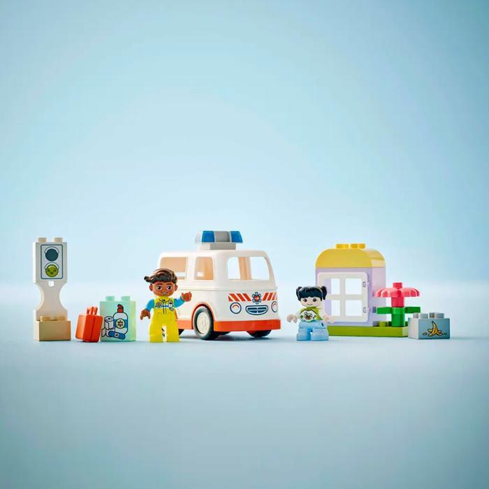 Zocco - Lego Duplo Ambulance & Driver Set 19 Pcs 10447 - Mix High Quality