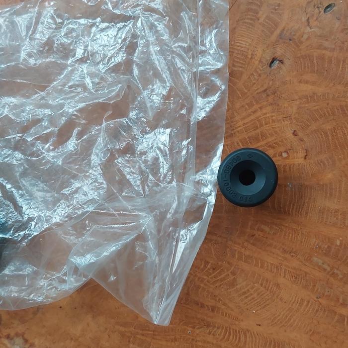 Gromet Seal Karet Pcv Valve Kijang Super Kijang G Kijang Grand 5K 90480-16003