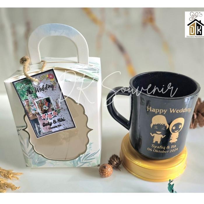 ISI 50 SOUVENIR GELAS MUG GAGANG HITAM GLOSSY KEMAS BOX TERBARU )AB)