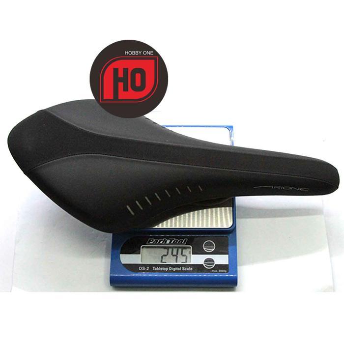 Fizik ARIONE CLASSIC R3 BLACK BLACK Saddle - Sadel Kium Rail