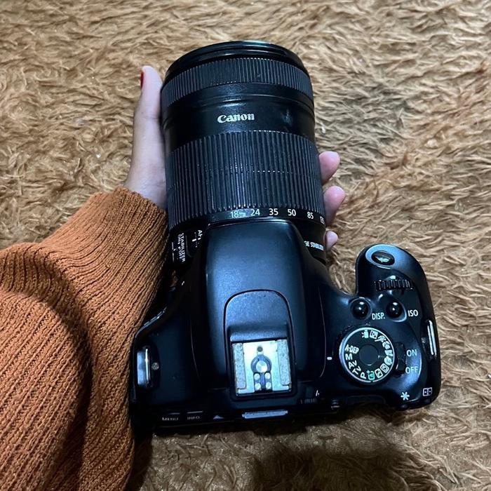 Canon Eos 600D DSLR Lensa 18-135mm Full Set Box - Second