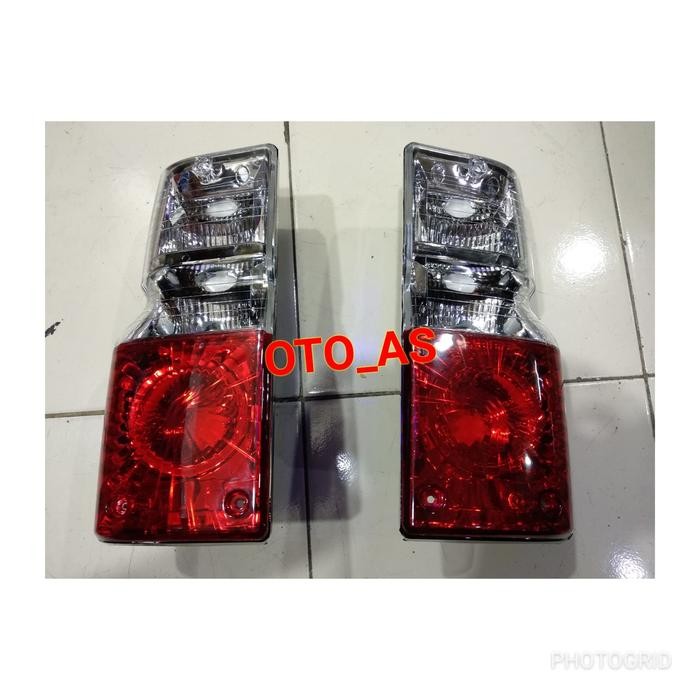 Lampu stop belakang mobil Feroza