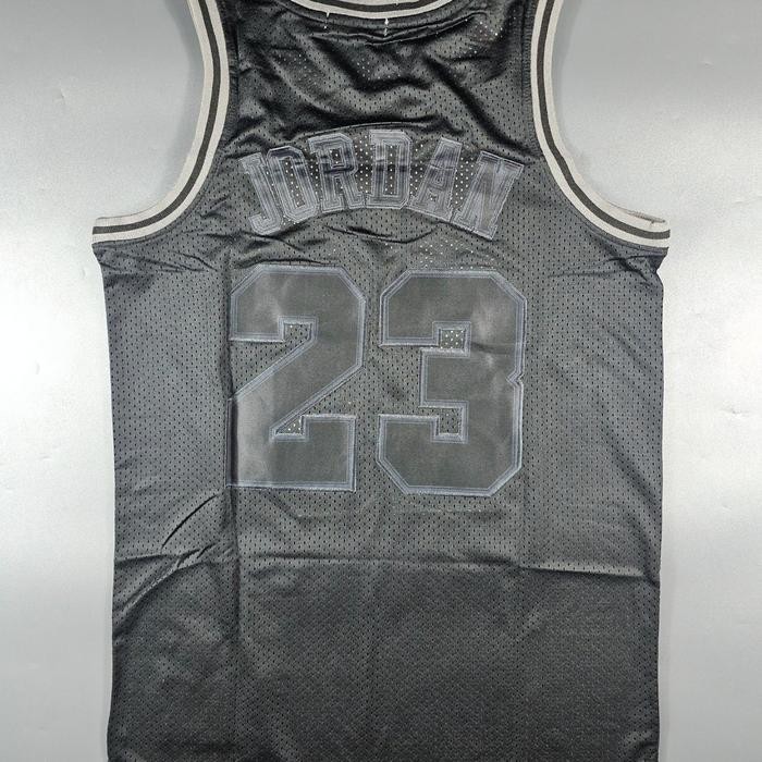 Tiento Wares - Jersey Retro Jordan Black Tonal Bulls Baju Basket Classic