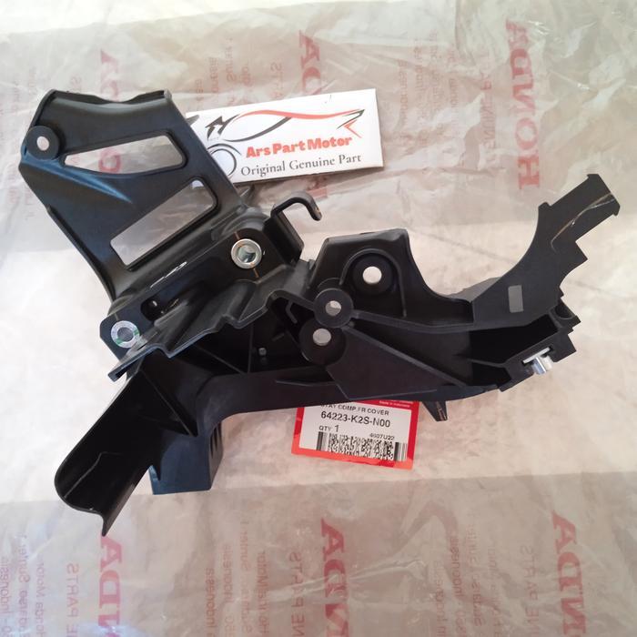 COVER DUDUKAN PANEL TAMENG DASI BODY DEPAN VARIO 160 VARIO160 ORIGINAL