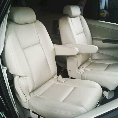 Captain seat Toyota Inova