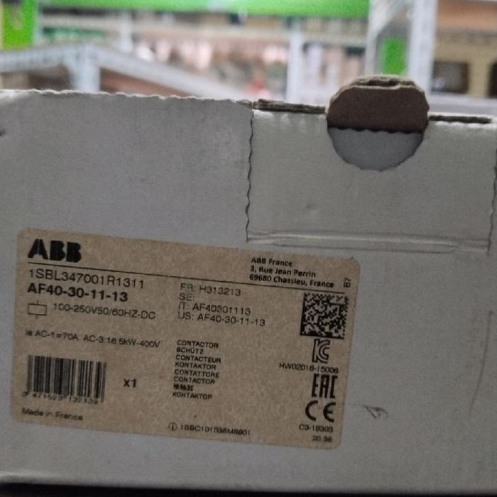 KONTAKTOR/CONTACTOR ABB AF40-30-11-13 100-250V AC/DC ORIGINAL