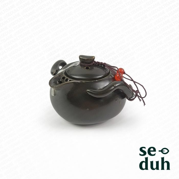 Chinese Ceramic Teapot Set / Cangkir Teko Teh Set