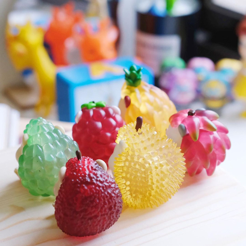 Bandai Genuine Gacha Colorful Fruit Hedgehog Fondant Cute Hedgehog Ornament Box Egg Finished Product