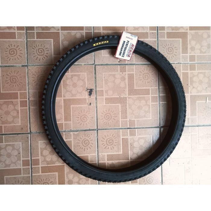 Ban Luar 26 X 195 50-559 Semi Terbaru 