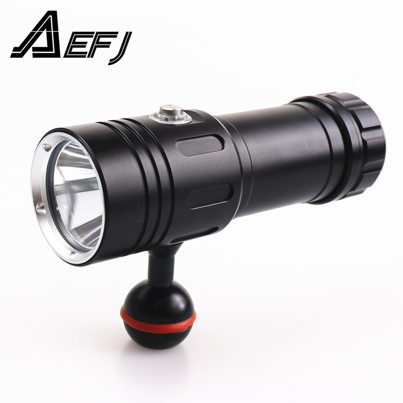 XHP70.2/XHP50.2/XM-L2 LED Diving Flashlight IPX8 waterproof rating Professional diving light Powered