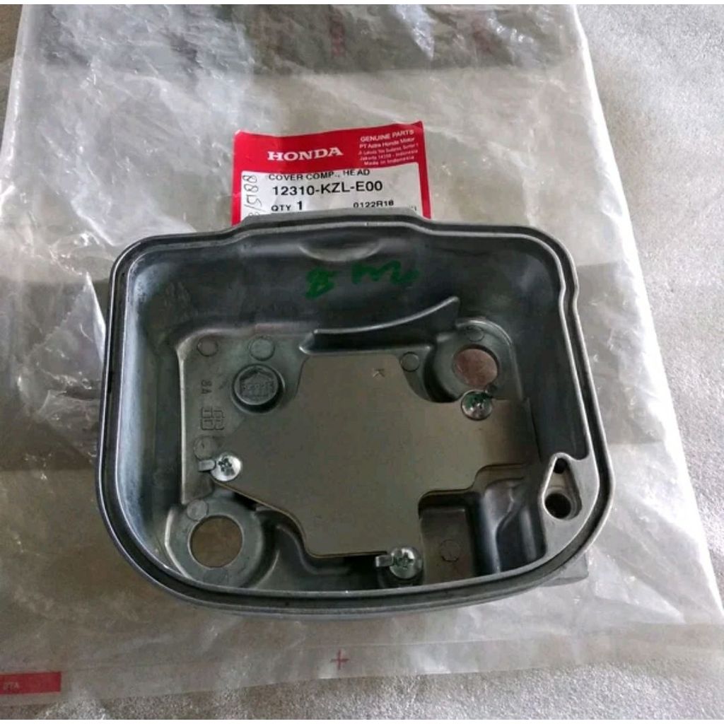 COVER TUTUP BLOK HEAD BEAT FI SPACY FI VARIO 110 FI SCOOPY ESP 2015-2017 12310KZLE00