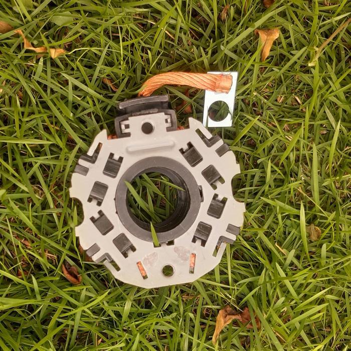 Carbon Brush Starter Kul Arang Dinamo Starter Suzuki Ignis / Sx4