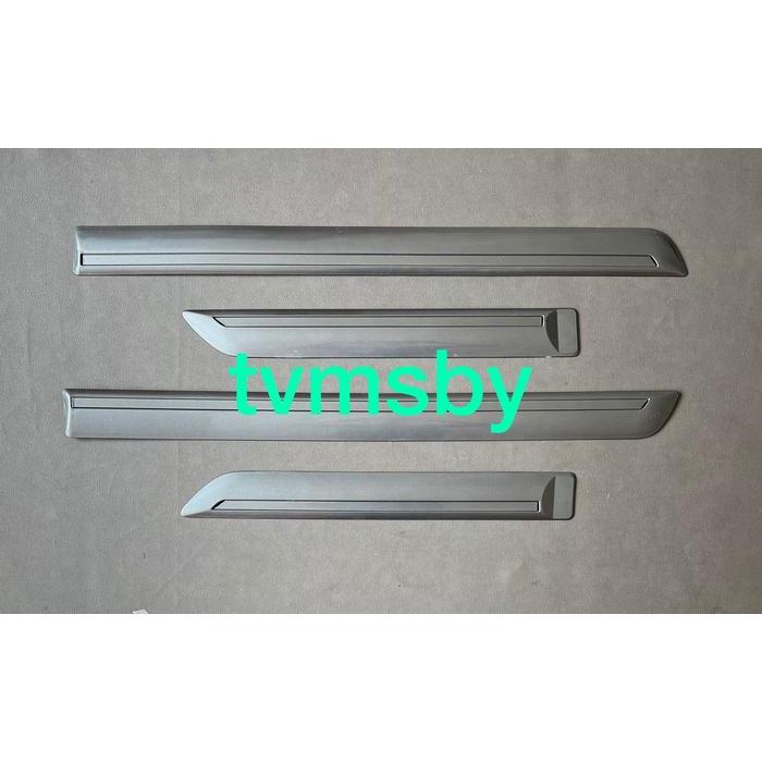 Side Body Moulding Pintu Nissan Grand Livina Grey