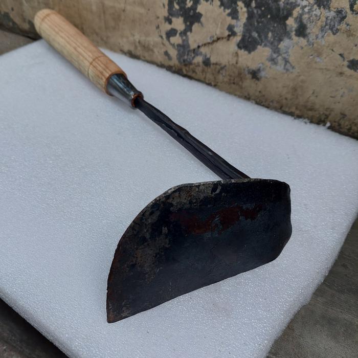 CANGKUL MINI KORET RUMPUT