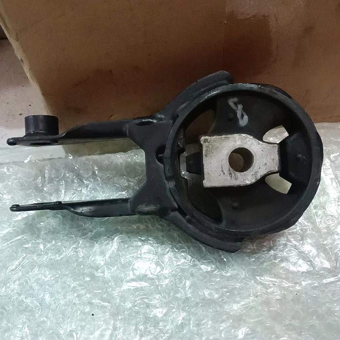 ENGINE MOUNTING BELAKANG ORIGINAL MAZDA -2 SKYAKTIVE