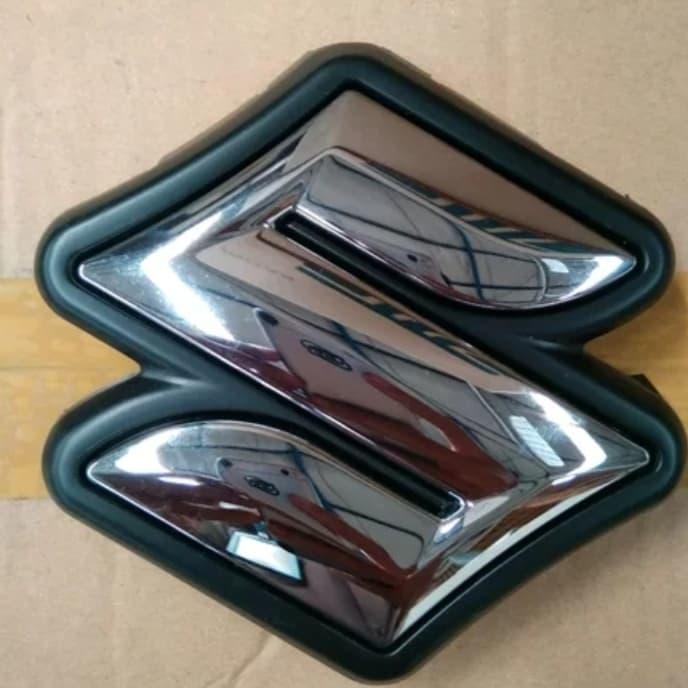 EMBLEM LOGO SUZUKI GRIL SWIFT GT 2