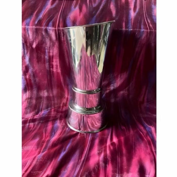 Piala Sepak bola Piala Bulu Tangkis Piala Voli Piala Tenis / piala trophy