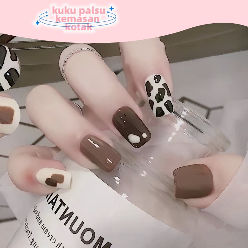 Kuku Palsu Pendek Motif Sapi Coklat Aksen Matte & Glossy Aesthetic