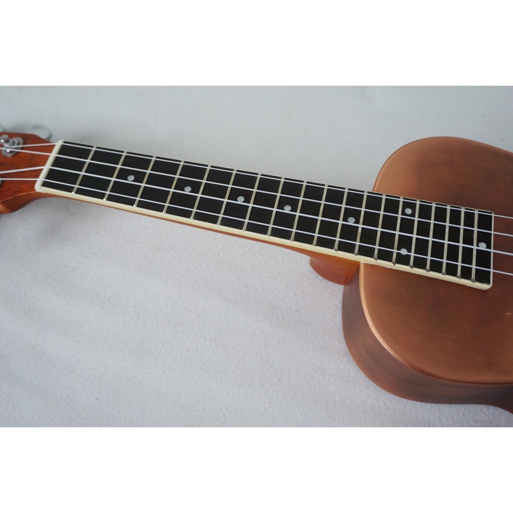 High Quality Vintage Red Rust 24 Inch Concert Bell Brass Resonator Ukelele Hawaii Ukulele With Case