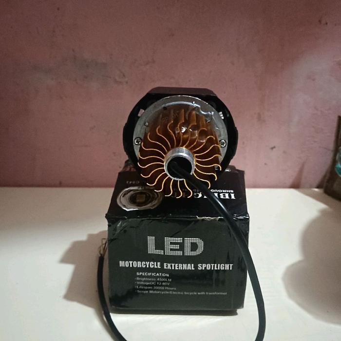 IBRIGHT C943 - Projie Biled 3inc