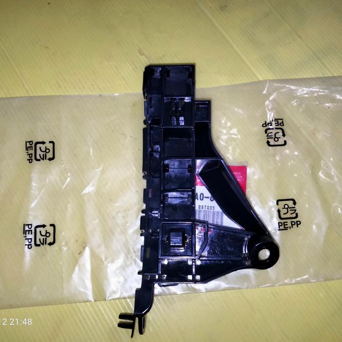 breaket bumper Honda jazz RS 2008-2013 kiri(LH) news