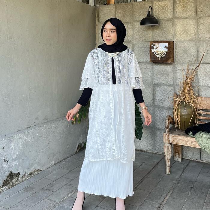 Mallika Outer Brukat Lengan Ruffle Kondangan Muslim Wanita Cardigan Dress Panjang Hitam Kardigan