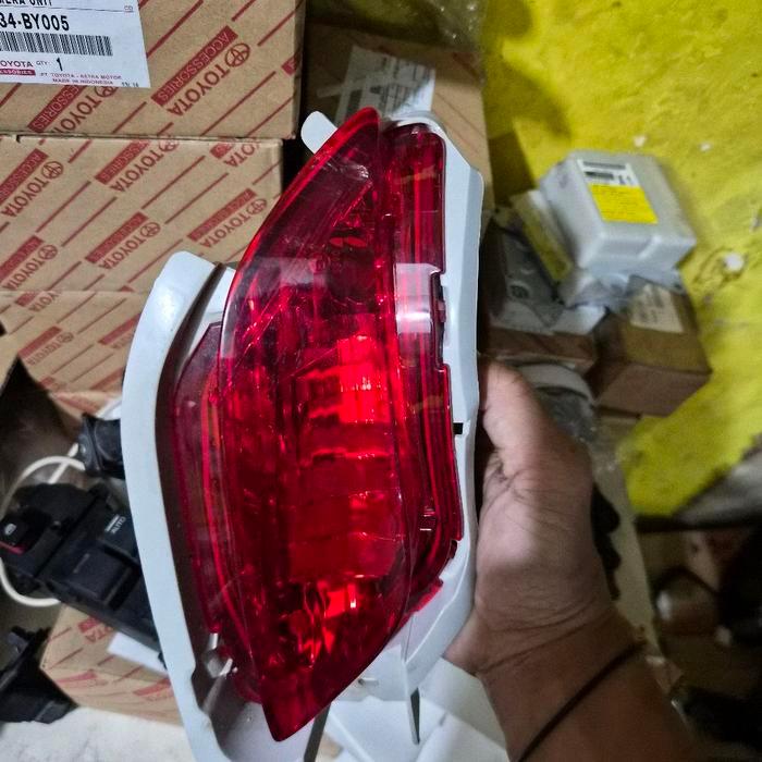 LAMPU REFLEKTOR BEMPER VIOS YARIS LIMO GEN-2 KANAN ORIGINAL