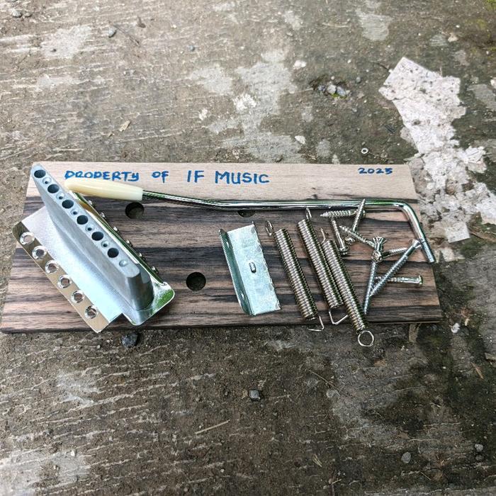 Tremolo Gitar Stratocaster Vintage 6 Screw Squier Fender - IM