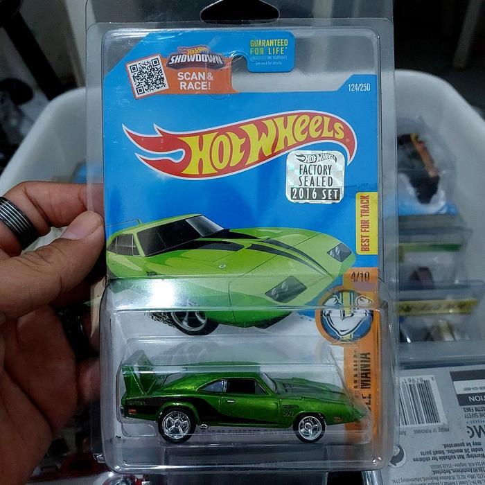 HOTWHEELS SUPER TREASURE HUNTS DODGE DAYTONA 69