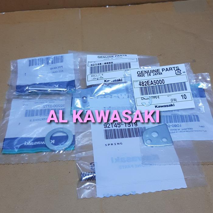 KOMPONEN KELENGKAPAN ISIAN STEP FOOTSTEP BELAKANG ER6 ER6N ER6F ORIGINAL