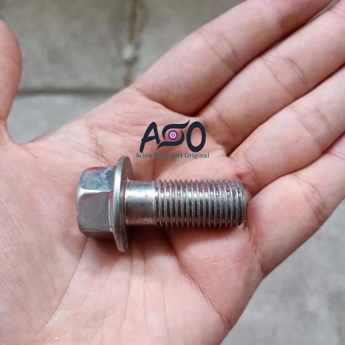 Baut Gardan Nissan CG520TZ