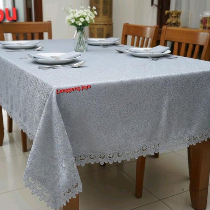 Taplak meja makan 6 kursi