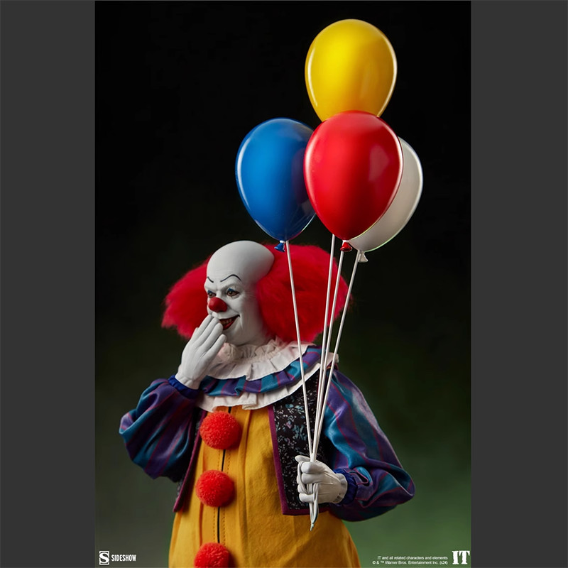 Original Sideshow 1/6 1990 version of Pennywise rare out of print action figure model toy 12 inches