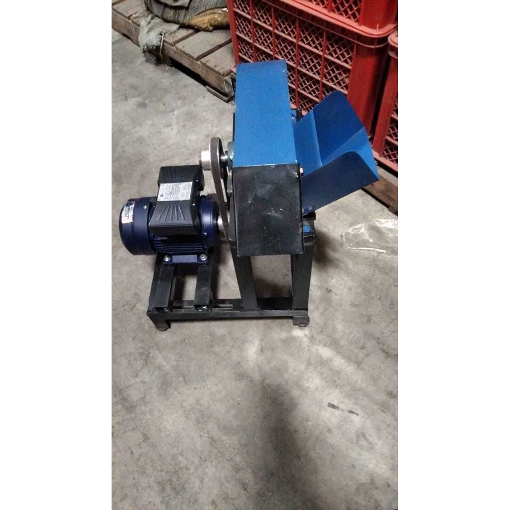 mesin cacah rumput kuat batang2 + dinamo 1/2 pk