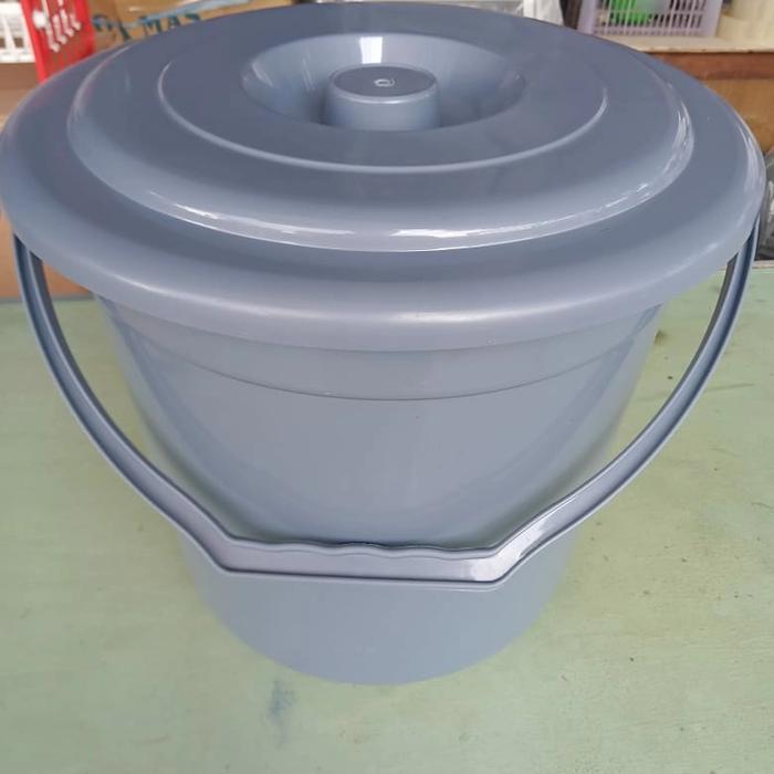 Ember Plastik 4 Galon+Tutup/Ember Tutup 4 Galon/Ember Abu-Abu 4 Galon