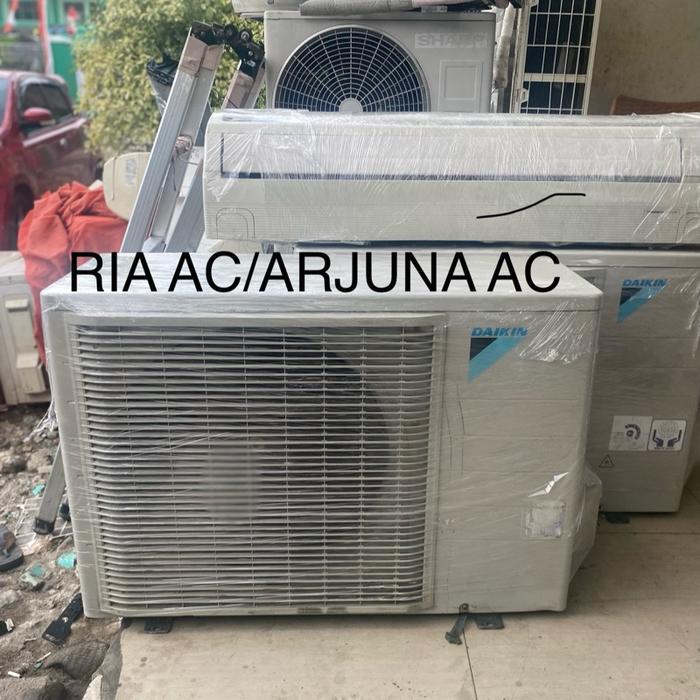 AC DAIKIN 2,5 PK SECOND ORIGINAL BERGARANSI