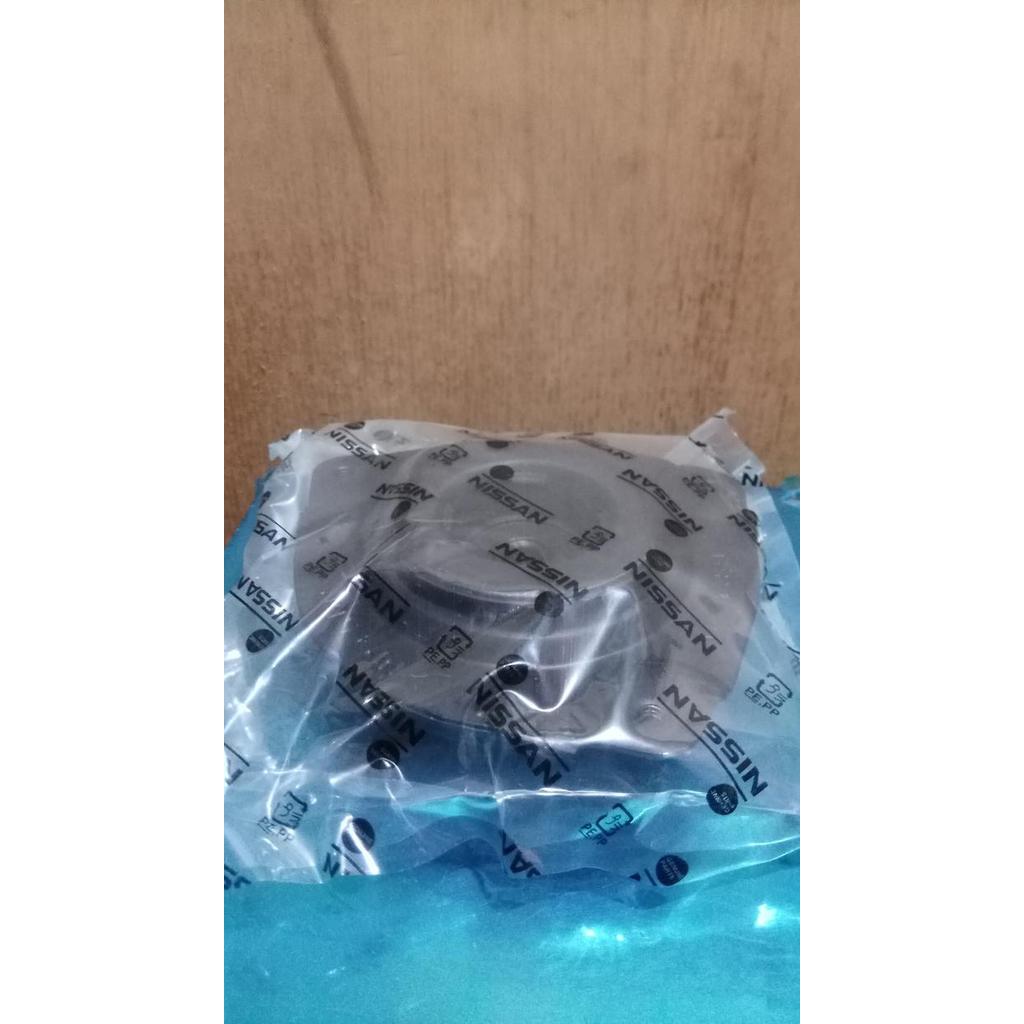 Support Shock Breaker Depan Livina