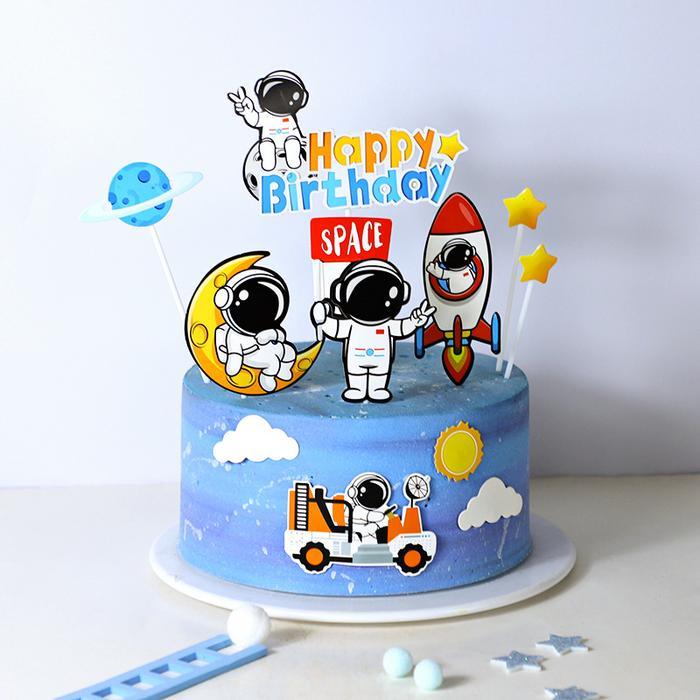 Cake Topper Astronot Luar Angkasa/Topper HBD Astronot Karton Murah