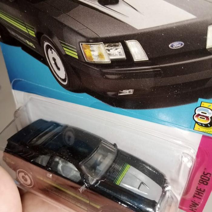 HOTWHEELS MUSTANG SVO