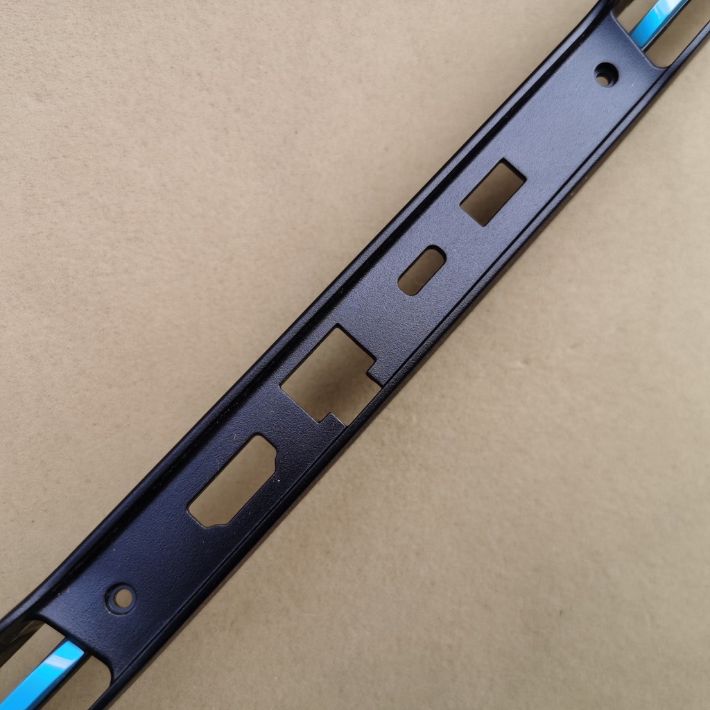 95%New laptop lcd hinge cover for lenovo ideapad Gaming 3 16IAH7 16ARH7 2022" AP3TA000700