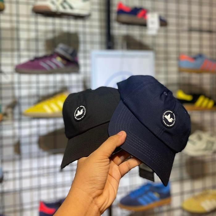 Caps Peaceful Hooligan Black & Navy