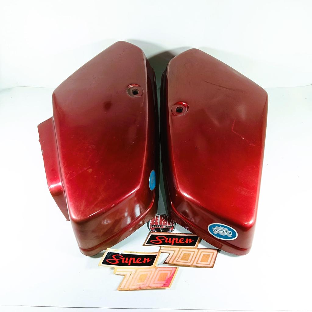 Box aki C700 Set Cover Tepong bok aki Honda Super cup 700 MERAH