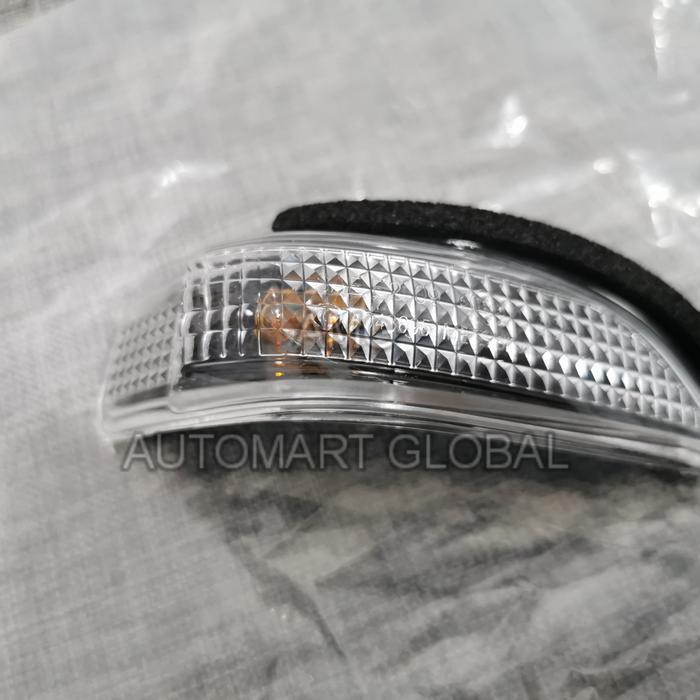 Lampu Sen Spion Calya Sigra Kanan Original